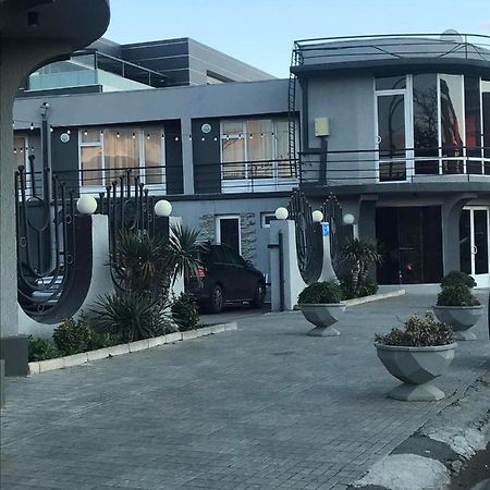 Hotel Era Tbilisi Eksteriør bilde