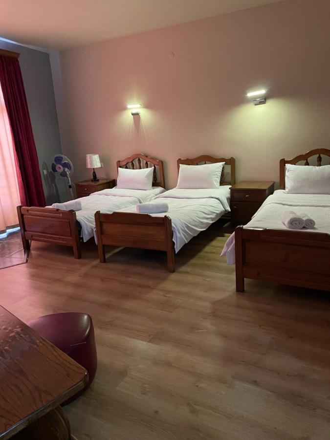 Hotel Era Tbilisi Eksteriør bilde