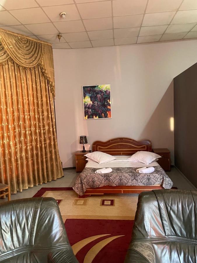 Hotel Era Tbilisi Eksteriør bilde